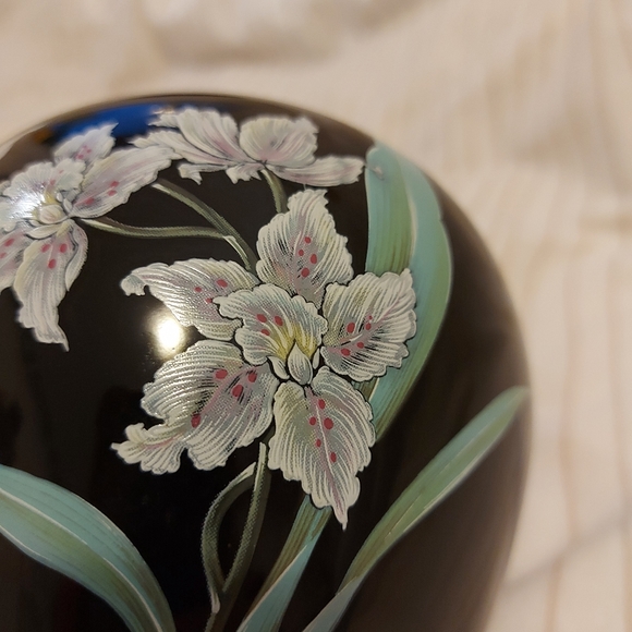 Japanese Black Floral Vase - Picture 2 of 3